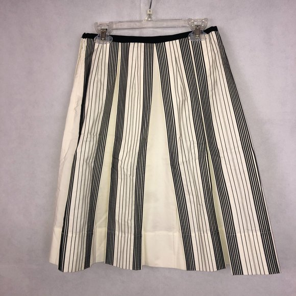 Unknown Dresses & Skirts - Black/White Striped Full Skirt Size 2